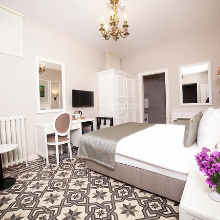 Triada Hotel Bueyuekada Prinseneilanden Buitenkant foto