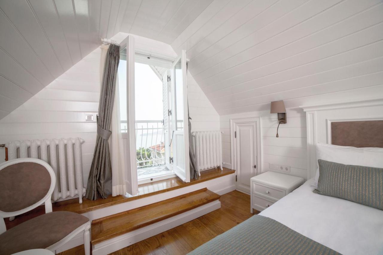 Triada Hotel Bueyuekada Prinseneilanden Buitenkant foto
