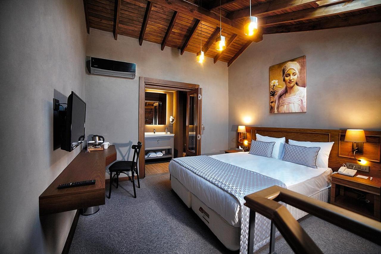 Triada Hotel Bueyuekada Prinseneilanden Buitenkant foto