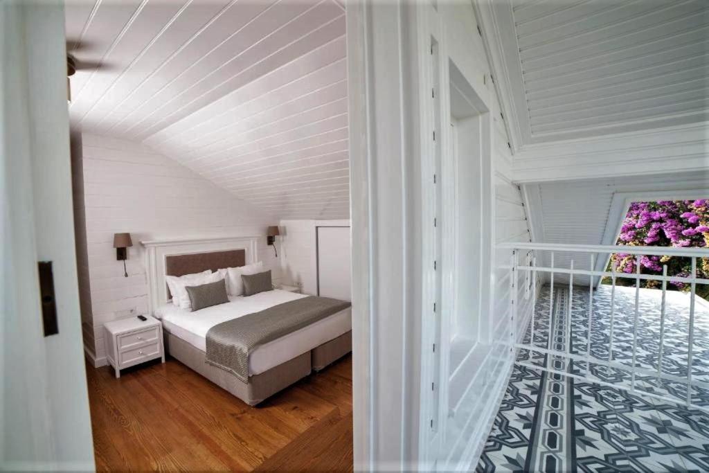 Triada Hotel Bueyuekada Prinseneilanden Buitenkant foto