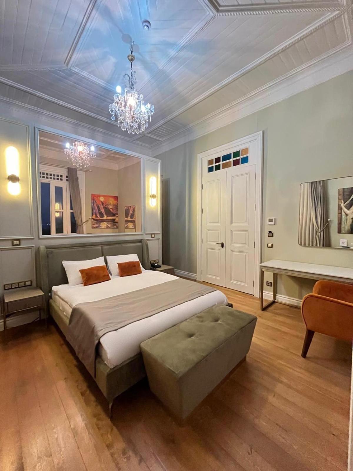 Triada Hotel Bueyuekada Prinseneilanden Buitenkant foto