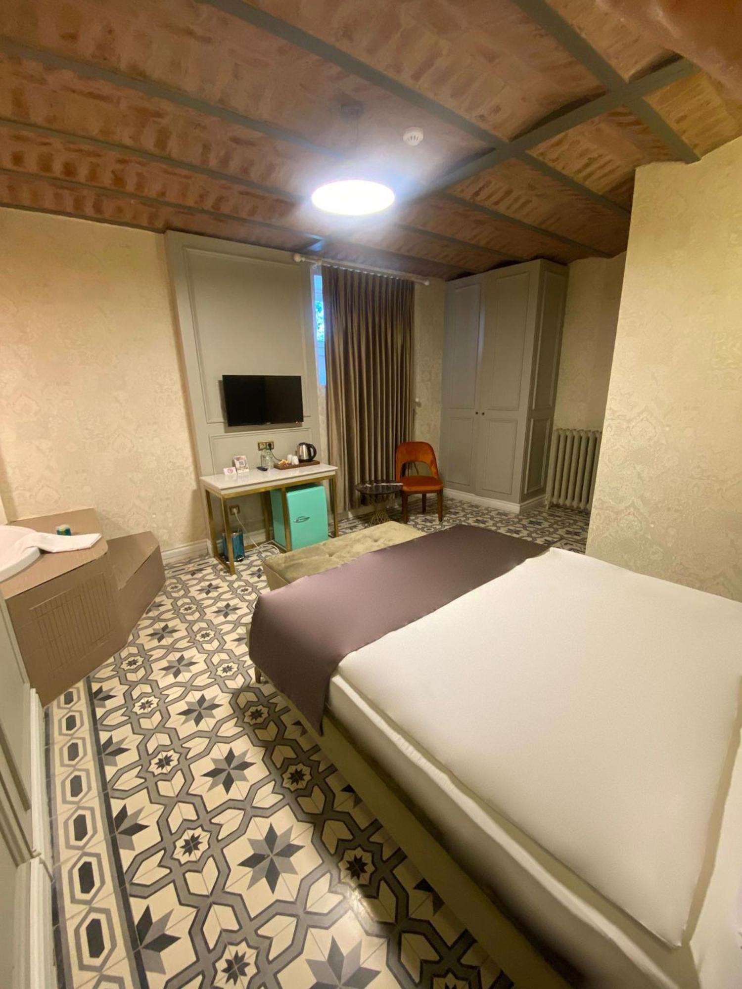 Triada Hotel Bueyuekada Prinseneilanden Buitenkant foto