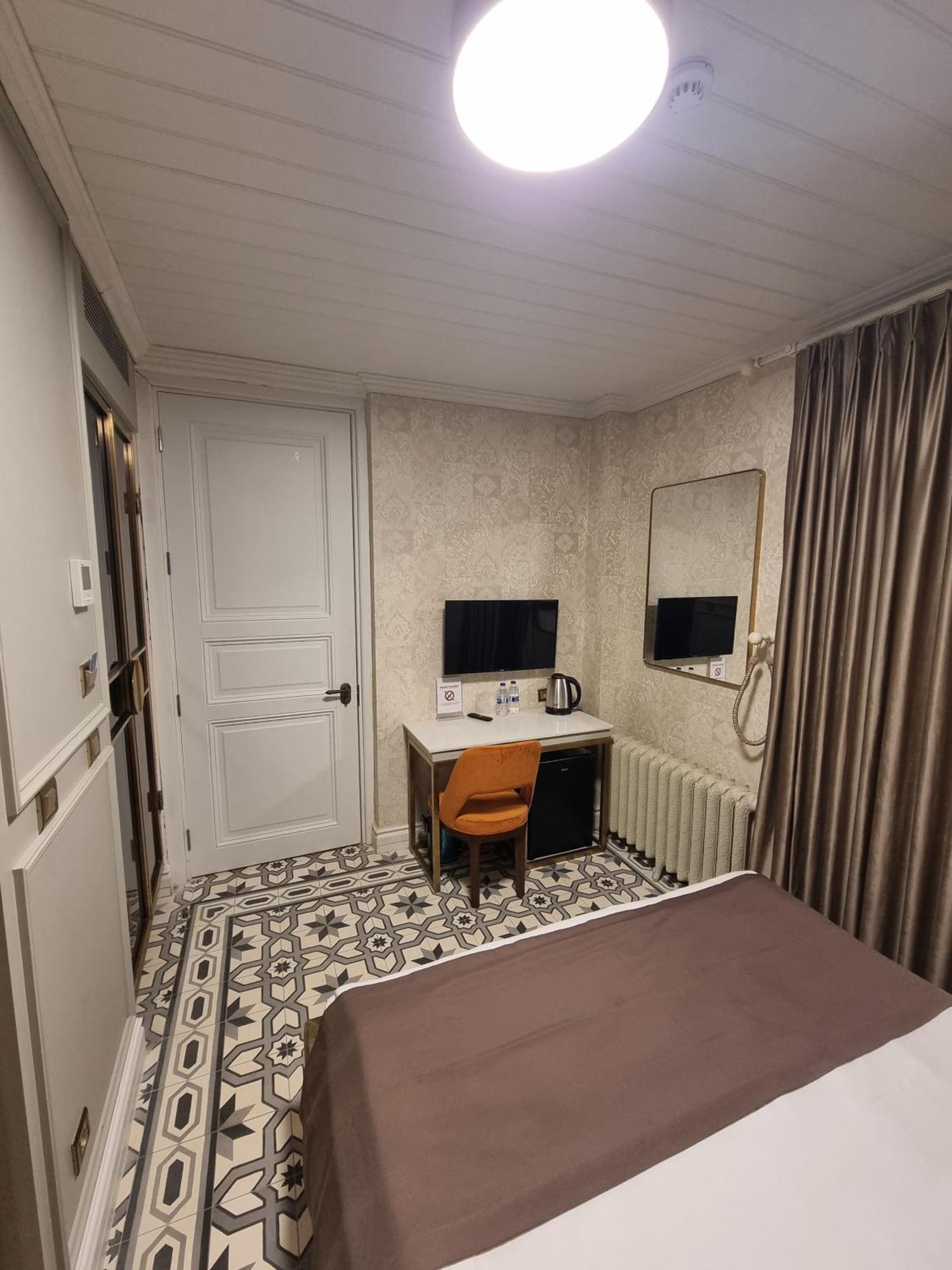 Triada Hotel Bueyuekada Prinseneilanden Buitenkant foto